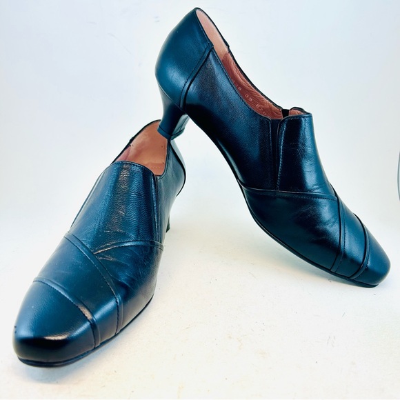 BeautiFeel Shoes - Beautifeel Black Leather Rosalina Pleated Pumps Heels, size 39 8 8.5